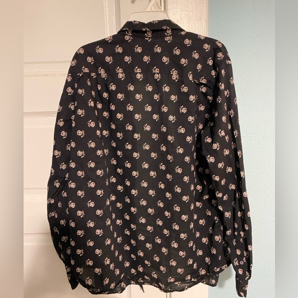 Black Rose Floral Uniqlo Long Sleeve Button Down Blouse - Picture 3 of 5